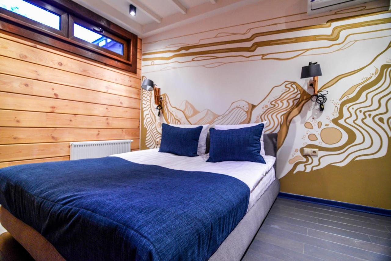 Трипільське Сонце Hotel Pidhirci Kültér fotó