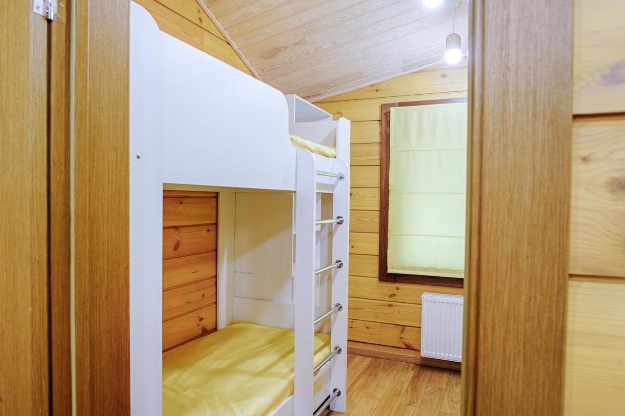 Трипільське Сонце Hotel Pidhirci Kültér fotó