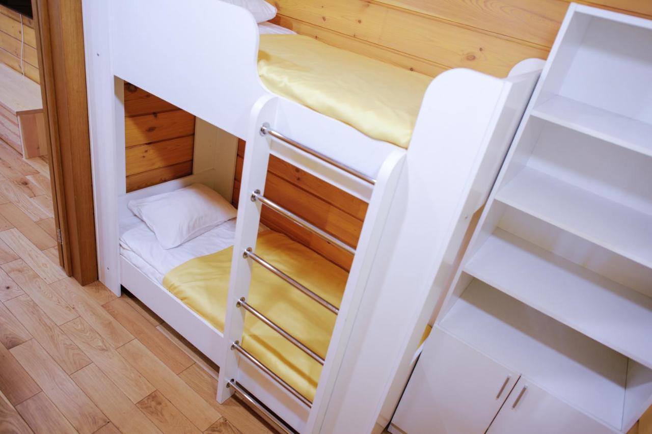 Трипільське Сонце Hotel Pidhirci Kültér fotó
